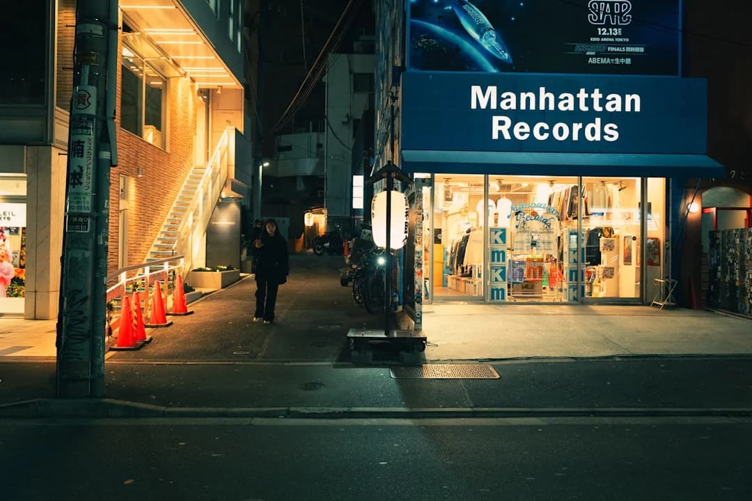 Manhattan pop-up culture 2026: Tech and Trends